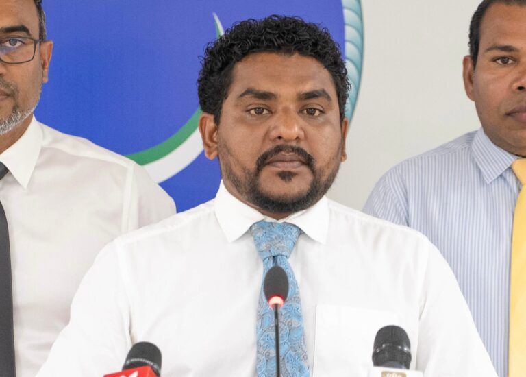މެންބަރު މައުރޫފް ހޮސްޕިޓަލްގައި އެޑްމިޓްކޮށްފި