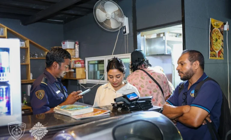 ބިދޭސީން ހިންގާ އިތުރު ދެ ވިޔަފާރިއެއް ބަންދުކޮށްފި