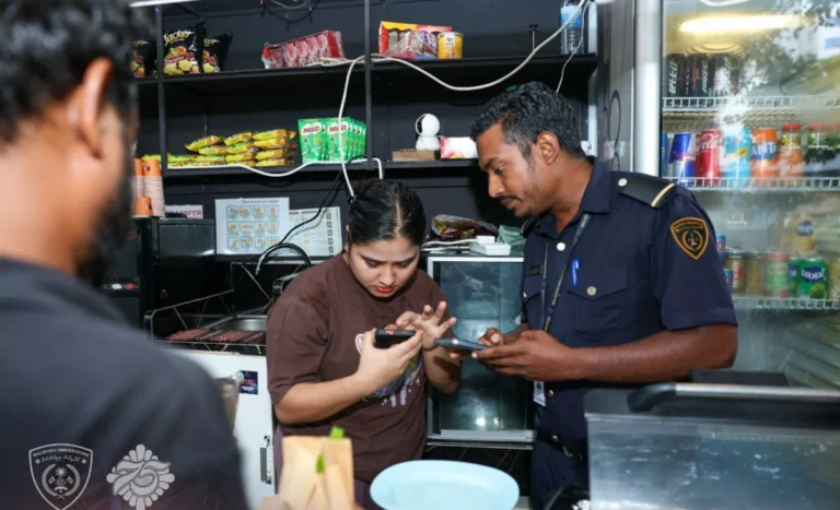 ގަވާއިދާ ހިލާފަށް ބިދޭސީން ހިންގަމުން އައި 38 ވިޔަފާރިއެއް ބަންދުކޮށްފި