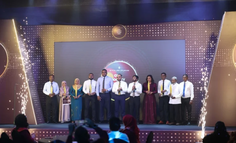 ސިވިލް ސޮސައިޓީ އެވޯޑް ހަތް ޖަމިއްޔާއަކަށް ދީފި