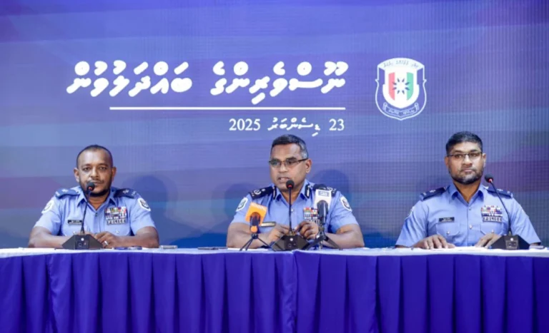 ކޮމާންޑް ސެންޓަރުގެ ކޯލްތަކަށް ފަސް ސިކުންތުގެ ތެރޭގައި އެޓެންޑްވޭ: ފުލުހުން