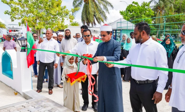 އައްޑޫ މަރަދޫގައި އިމާރާތްކުރި މިސްކިތް ހުޅުވައިފި