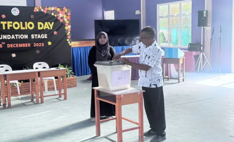 45 ސަރަހައްދެއްގައި ވޯޓުލުން އަދިވެސް ކުރިއަށް