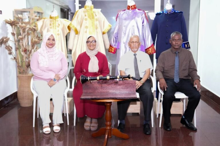ދިވެހި ތަރިކައިގެ ބައެއް ނަކަލު، ދިވެހިބަހާއި ސަގާފަތާއި ތަރިކައާ ބެހޭ ވުޒާރާއާ ހަވާލުކޮށްފި