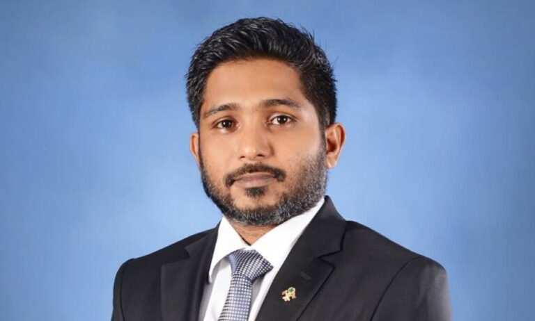ގާޒީ ފާއިޒު ވަކިކުރަން މަޖިލީހުން ފާސްކޮށްފި