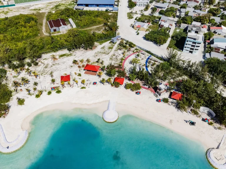 ކުޅުދުއްފުށީ ބޯޒިޔާރަތް ބީޗު ހުޅުވުން މިރޭ