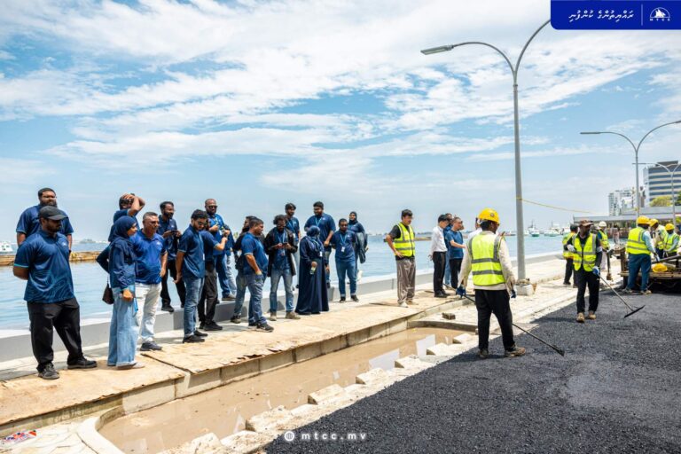 ބޮޑުތަކުރުފާނު މަގުގެ ސެގްމަންޓް 1ގައި ތާރުއެޅުމުގެ މަސައްކަތް ފަށައިފި