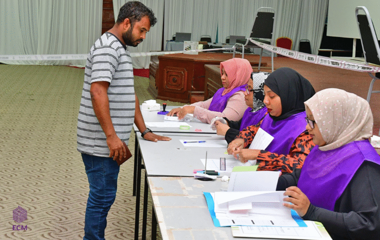 މުއްދަތު ހަމަވިއިރު، ވޯޓާސް ލިސްޓަށް 779 ޝަކުވާ ހުށަހެޅުނު