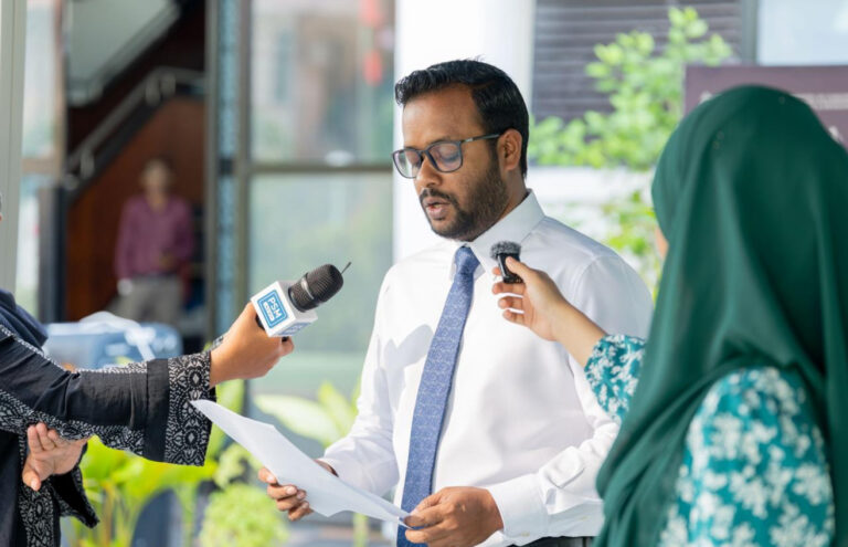 ގޯއްޗާއި ފްލެޓަށް އެދި 20،000އަށްވުރެ ގިނަ ފޯމު