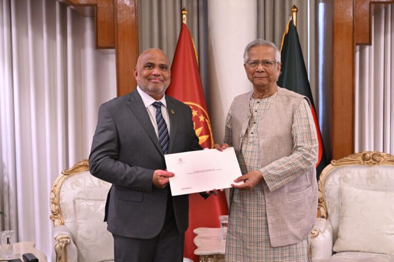 ބަންގްލަދޭޝްގެ ވަގުތީ ސަރުކާރުގެ ޗީފް އެޑްވައިޒަރާ މިނިސްޓަރު ހައިދަރު ބައްދަލުކުރައްވައިފި