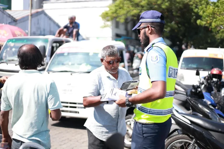 ތިރީސްހާސް އަށްވުރެ ގިނަ އުޅަނދު ޗެކްކޮށް ފިޔަވަޅު އަޅައިފި