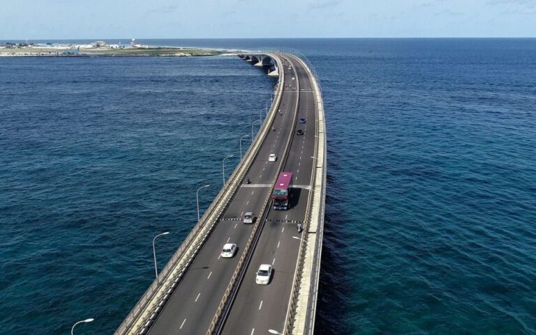 ބްރިޖް ހައިވޭގައި މަރާމާތުގެ މަސައްކަތެއް ކުރާތީ ސަމާލުވާން އެދިއްޖެ