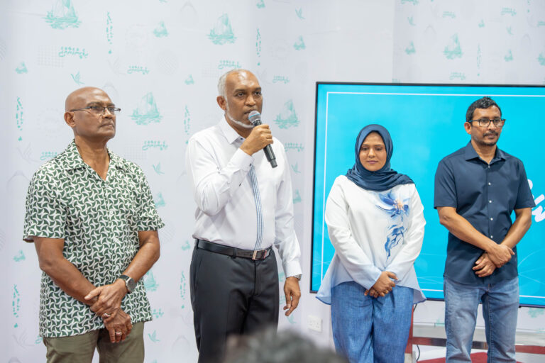 ޕީއެންސީގެ 1300އަށްވުރެ ގިނަ ކެންޑިޑޭޓުން ކައުންސިލްތަކަށް އިންތިޚާބުކޮށްދިނުމަށް ރައީސް އެދިވަޑައިގެންފި
