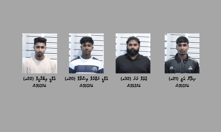 ބަނގުރަލުގެ ވިޔަފާރިކުރި ހަތަރު ބިދޭސީއަކު ޑީޕޯޓްކޮށްލަނީ