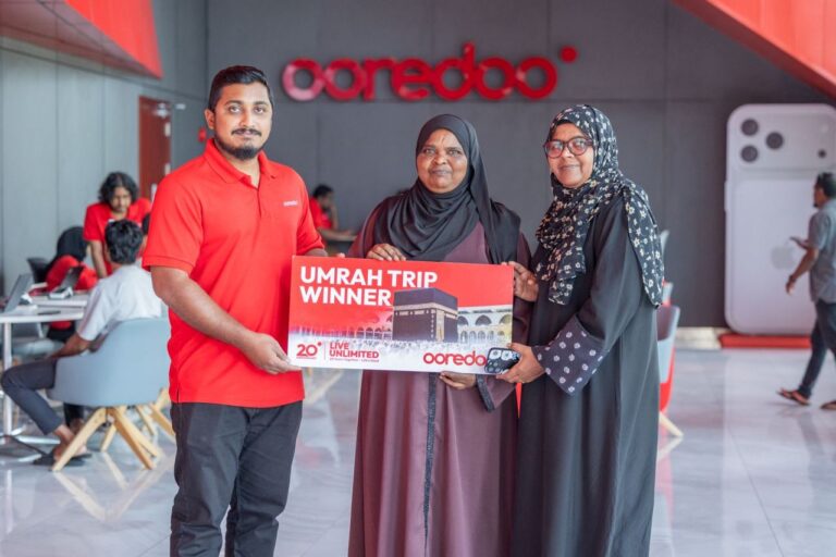 އުރީދޫން ދޭ އުމްރާ ދަތުރުއައިޝަތު މުހައްމަދު ދީދީ އަށް