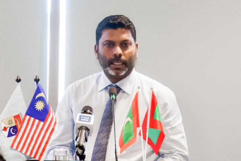 އިންޑޯ ކޯޓުތައް ގާއިމުކުރުމުގެ މަސައްކަތް އަވަސްކުރާނަން: ރާފިއު