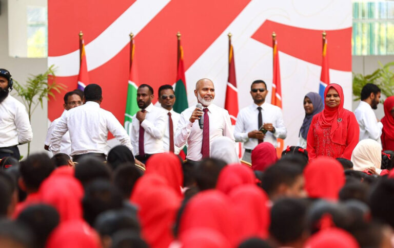 ދަރިވަރުންނަކީ އަމިއްލަ އުނގެނުމަށް ޒިންމާވާ ބައެއްގެ ގޮތުގައި ބައްޓަން ކުރަންޖެހޭ: ޑރ.އިސްމާޢީލު