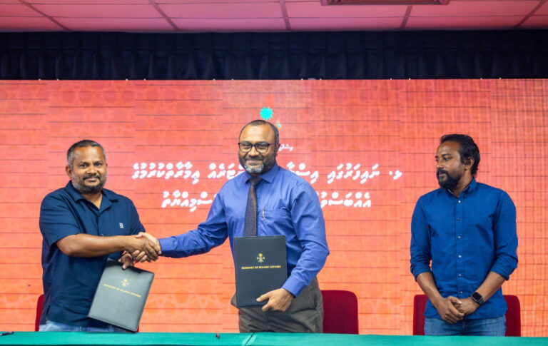 އިހަވަންދޫ، ނައިފަރު އަދި ގއ.ވިލިނގިލީގައި އިސްލާމީ މަރުކަޒު އެޅުމަށް ހަވާލުކޮށްފި