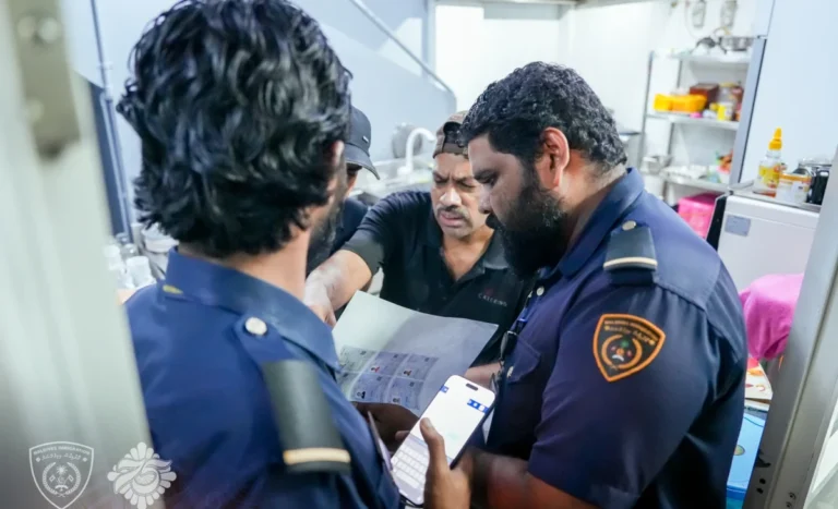 ގަވާއިދާ ޚިލާފަށް ވިޔަފާރިކުރާ 7 ތަނެއް ބަލައި ފާސްކޮށް ފިޔަވަޅު އަޅައިފި