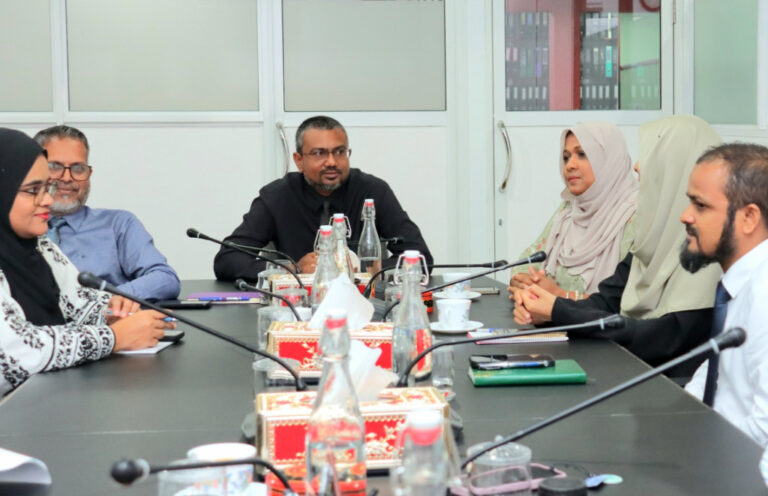 މީޑިއާތައް ބާރުވެރިކުރުވުމަށް 27.29 މިލިއަން ރުފިޔާގެ މާލީ އެހީ ދީފި