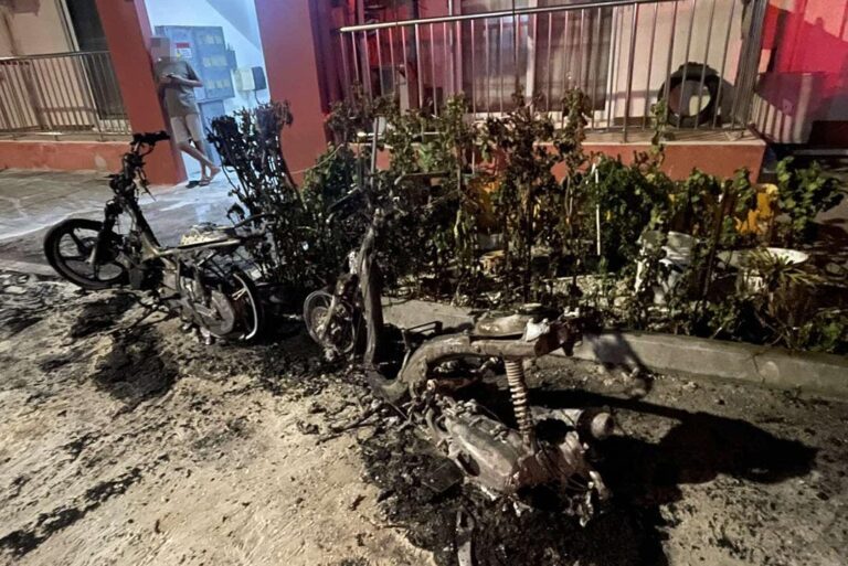 އައްޑޫ ހިތަދޫގައި ސައިކަލުތަކެއްގައި ރޯވެ، ބޭނުން ނުކުރެވޭ ވަރަށް އަނދައިފި