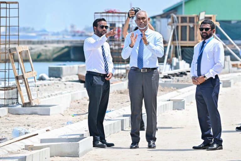 ބޮޑުތަކުރުފާނު މަގު ތަރައްގީކުރުމުގެ މަސައްކަތް ރައީސް ބައްލަވާލައްވައިފި