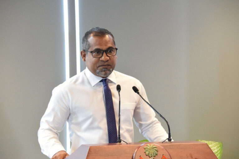 ވައިނުސާފުވުމުގެ މައްސަލައިގައި ގެއްލުން ކުޑަކުރަން މަސައްކަތްތަކެއް ދަނީ ކުރަމުން: ފޮރިން މިނިސްޓްރީ