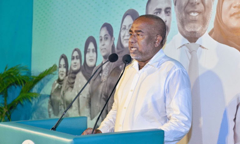 ތިނަދޫ ސިޓީ ކައުންސިލަށް ބަދަލެއް ބޭނުންވޭ: އަޖީބު