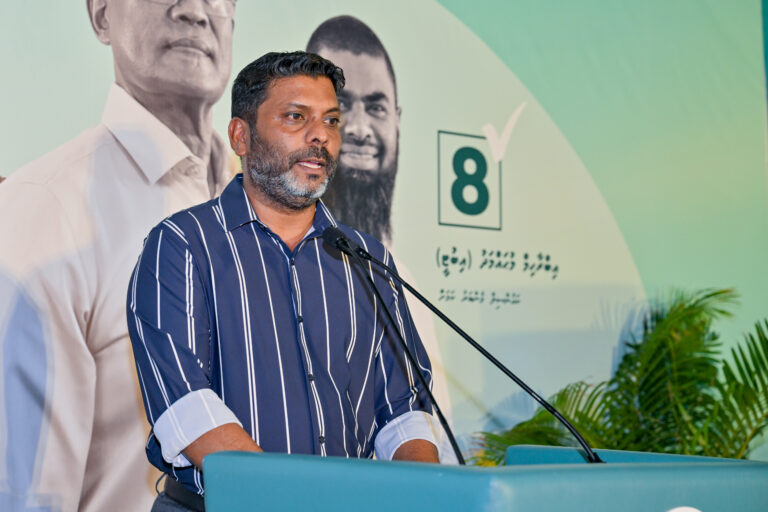 ރައީސްގެ ތަސައްވުރު ޙާސިލުކުރެވޭނީ ސަރުކާރަށް އެއްބާރުލުންދޭ ކައުންސިލަރުންނަށް: ރާފިޢު
