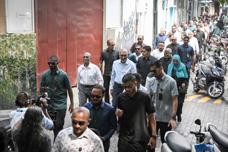 ނޫސްވެރިޔަކަށް ސުވާލުކުރަން ރައީސް ފުރުޞަތު ނުދެއްވިކަމަށް ބުނާ ވާހަކަ ދޮގުކޮށްފި