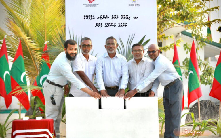 ފިއްލަދޫ ޞިއްޙީ މަރުކަޒު އަޕްގްރޭޑް ކުރުމުގެ މަޝްރޫޢުގެ ބިންގާ އަޅައިފި