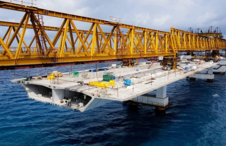 މާލެ އާއި ތިލަފުއްޓާއި ދެމެދުގައިވާ ތިން ކަނޑުއޮޅިން ދަތުރު ނުކުރަން އަންގައިފި