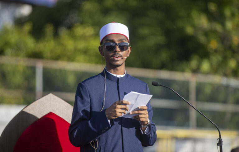 މާލޭގައި ބޮޑު ޖަމާއަތުގައި ކުރި ފިޠުރު ޢީދު ނަމާދު