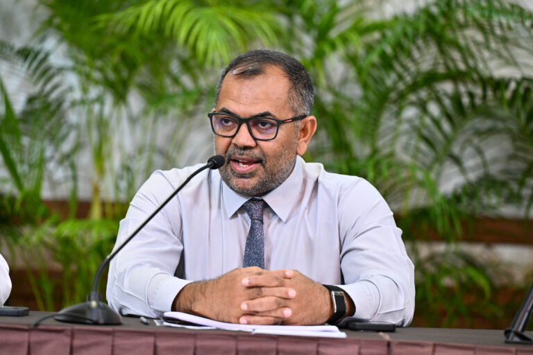 އެސްޓީއޯއަށް ލިބޭ ފައިދާ ބޭނުންކޮށްގެން ތެލުގެ އަގު ބޮޑުވިޔަނުދީ ހިފަހައްޓަން ނިންމައިފި