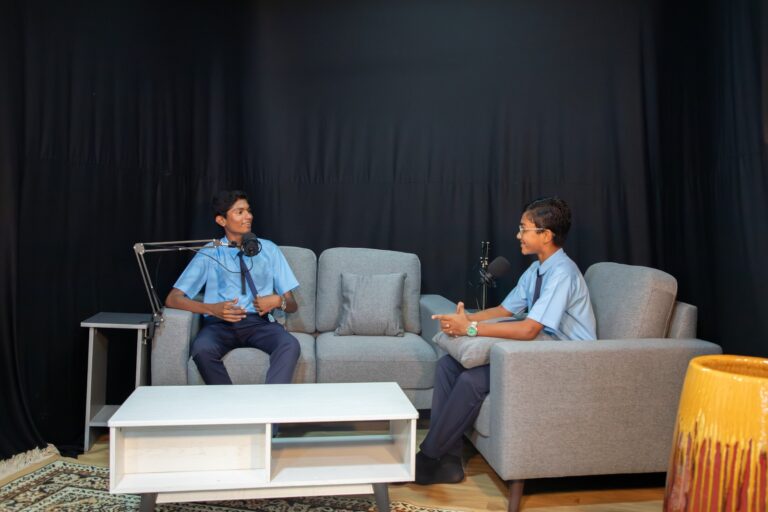 ބީއެމްއެލްގެ އެހީގައި ދ. އަތޮޅު ތައުލީމީ މަރުކަޒުގައި މަލްޓިމީޑިއާ ސްޓޫޑިއޯއެއް ގާއިމްކޮށްފި