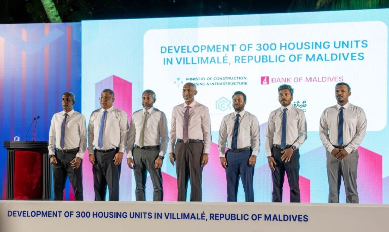 ވިލިމާލޭގައި އަޅާ 300 ހައުސިން ޔުނިޓުގެ ބިންގާ އަޅައިފި، 2028ގެ މެދުތެރޭ ނިންމައިލެވޭނެ
