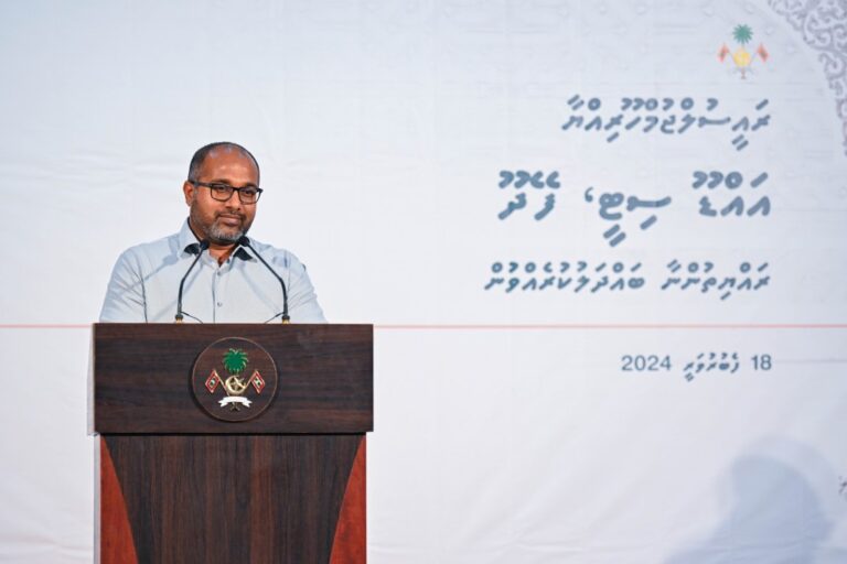 ތަރައްގީގެ މަޝްރޫއުތައް ނުހުއްޓި ކުރިއަށްގެންދަން މަގުފަހިކޮށްދޭން ޖެހޭ: އިހްސާން