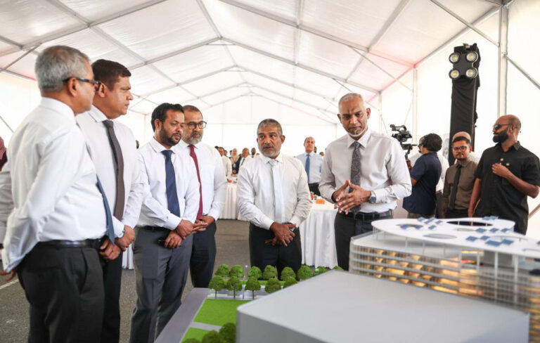 ހުޅުމާލޭގައި 1100 އުޅަނދުގެ ޖާގައިގެ ޕާކިން ބިލްޑިންގެ ބިންގާއަޅައިފި