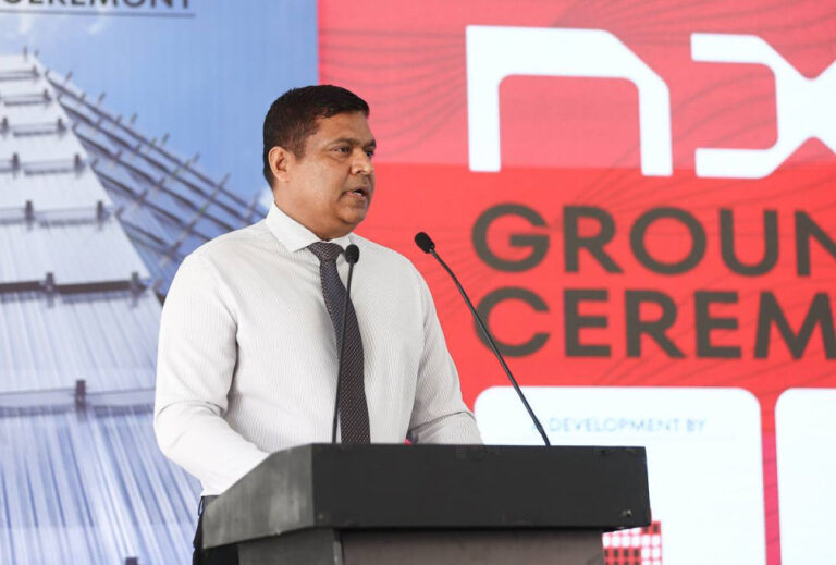 ވެހިކަލް ރެޖިސްޓްރޭޝަނަށް ދިމާވާ މައްސަލަ ޕާކިން ބިލްޑިންތަކާއެކު ޙައްލުވާނެ: އަމީން