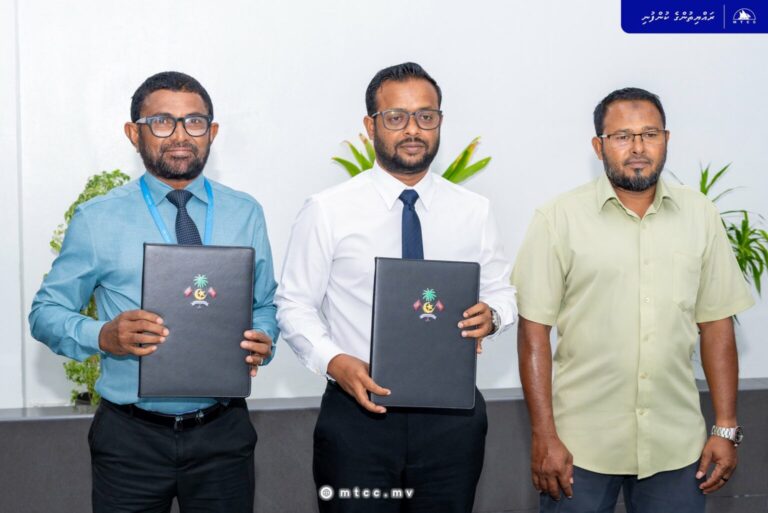 ފަރެސްމާތޮޑާ ބަނދަރާއި ދޯނި އެހެލާ ސަރަހައްދު ތަރައްގީ ކުރުމަށް އެމްޓީސީސީ އަށް