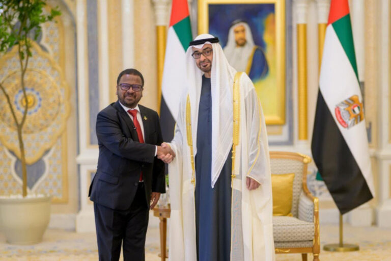 ޔޫއޭއީ ދޫކޮށް އެއްގަމު މަގުން އޮމާނަށް ދެވޭނެ، އެކަމަކު ވިސާ ނަގަންޖެހޭނެ: މުންދު