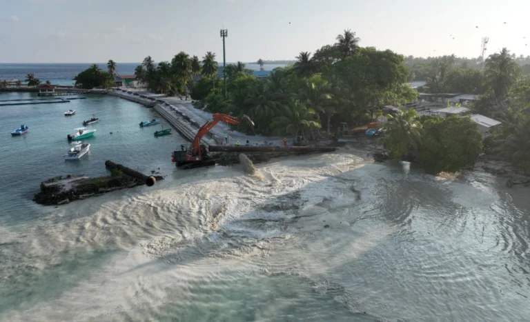ވޭމަންޑޫ ބިން ހިއްކުމުގެ އަމަލީ މަސައްކަތް ފަށައިފި
