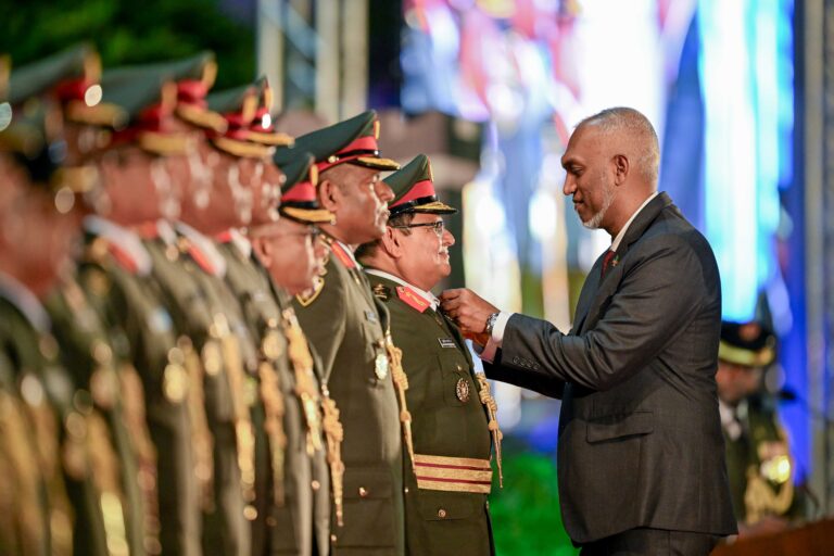 ރައްޔިތުންގެ ޙިމާޔަތާއި ރައްކާތެރިކަމަށް ރުކުރުވާލާފައިވާ އެންމެ ޤާބިލް ލަޝްކަރަކީ ދިވެހި ސިފައިން: ރައީސް