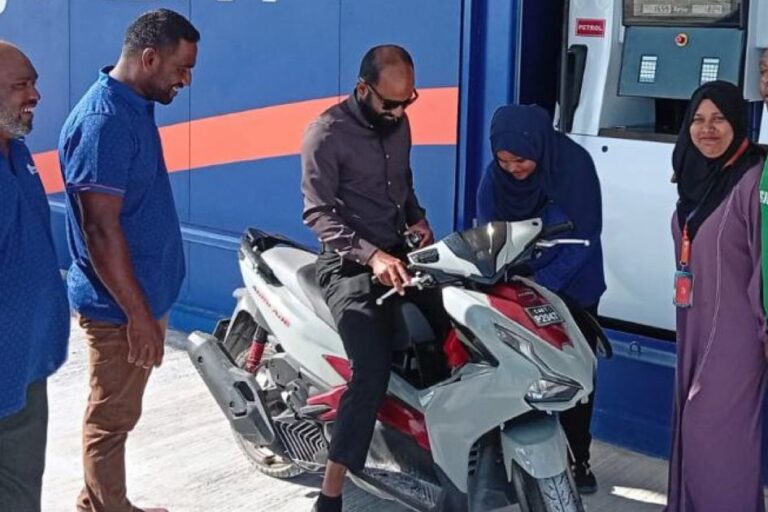 ފ. ނިލަންދޫގައި އެފްއެސްއެމްގެ ފިއުލް ސްޓޭޝަނެއް ގާއިމްކޮށް ޚިދުމަތްދޭން ފަށައިފި