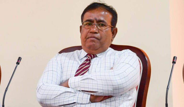އެމްޑީޕީ ރޫޅެނީ: ގަޕޯގެ އިތުބާރުނެތް ކަމަށް 55 މެންބަރުންގެ ސޮޔާއެކު ހުށަހަޅައިފި