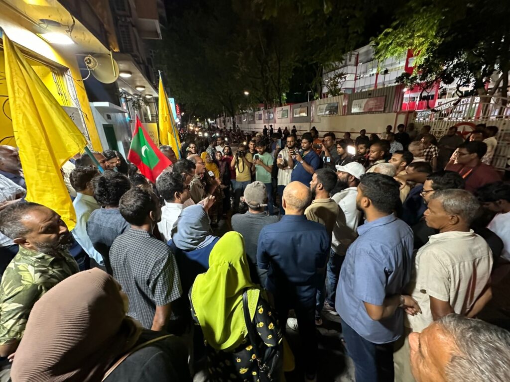 އެމްޑީޕީގެ އެއްވުމުގައި މީހަކަށް އަނިތާވީ ފުލުހުންގެ ސަބަބުން ކަމަށް ބުނެ ފަތުރަނީ ދޮގު ވާހަކަތަކެއް!