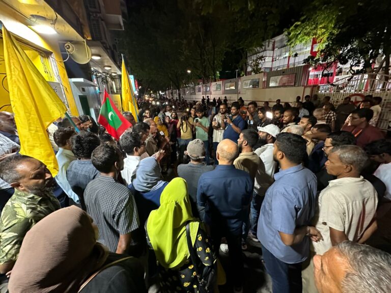 އެމްޑީޕީގެ އެއްވުމުގައި މީހަކަށް އަނިޔާވީ ފުލުހުންގެ ސަބަބުން ކަމަށް ބުނެ ފަތުރަނީ ދޮގު ވާހަކަތަކެއް!