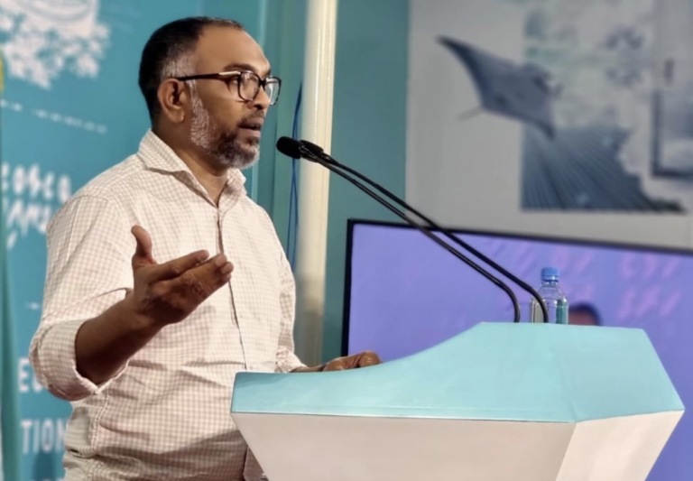 އަލީ އާރިފް މިނިސްޓަރުކަމުން އިސްތިއުފާ ދެއްވައިފި