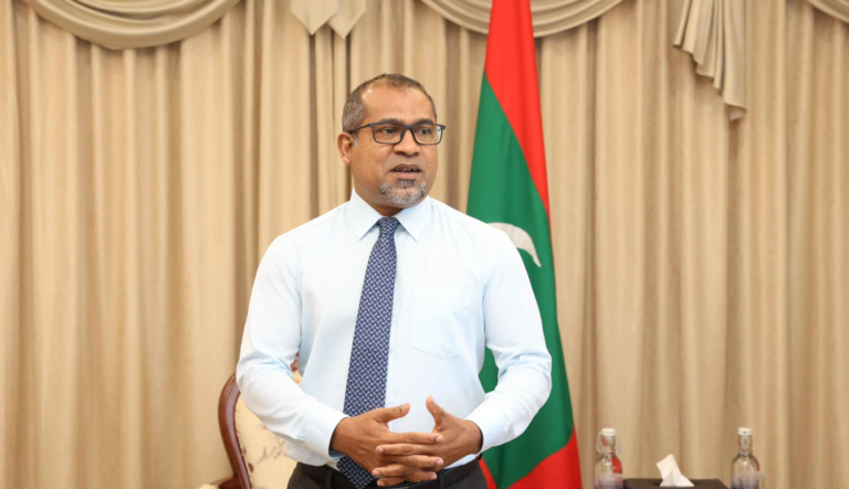 ފޮރިން މިނިސްޓަރު ކަމުން ޑރ. ޚަލީލް ވަކިކުރައްވައިފި