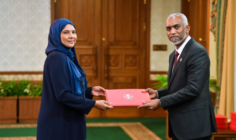 ސޯޝަލް އެންޑް ފެމިލީ ޑިވެލޮޕްމަންޓު މިނިސްޓަރުގެ މަގާމުން އައިޝަތު ޝިހާމް ވަކިކުރައްވައިފި